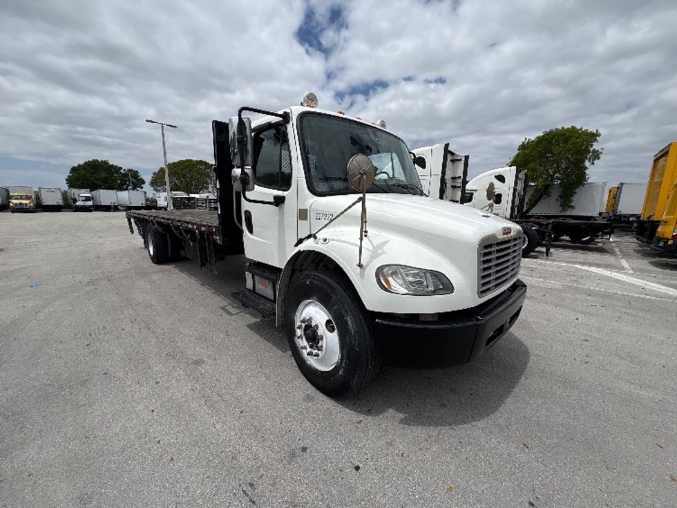 Flatbed Truck-Light and Medium Duty Trucks-Freightliner-2019-M2-Medley-FL-182,782\n\t\tmiles-$ 49,500 - Image 1