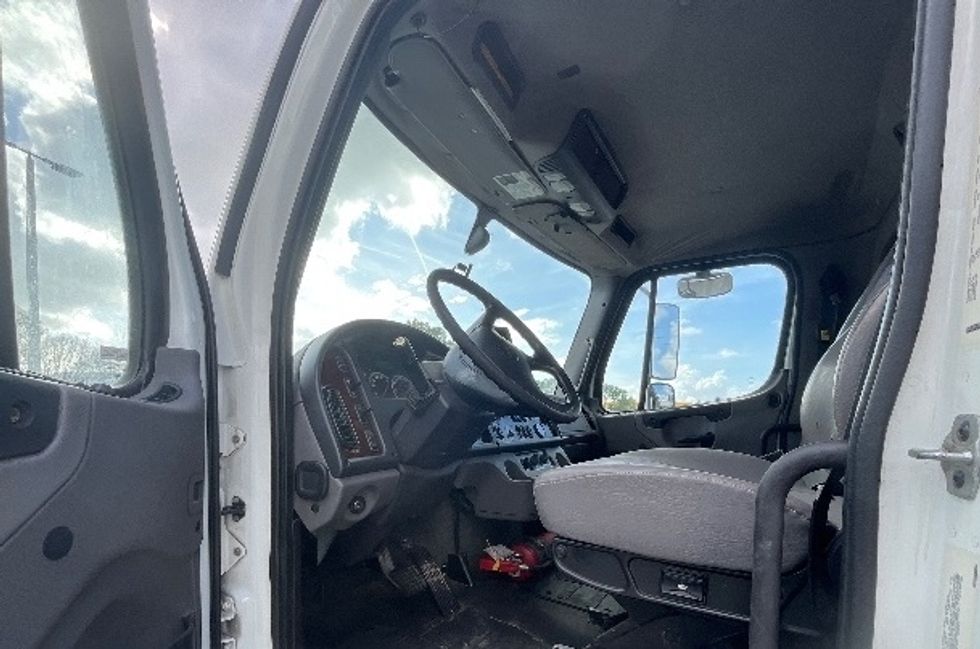 Flatbed Truck-Light and Medium Duty Trucks-Freightliner-2019-M2-Medley-FL-182,782\n\t\tmiles-$ 49,500 - Image 14