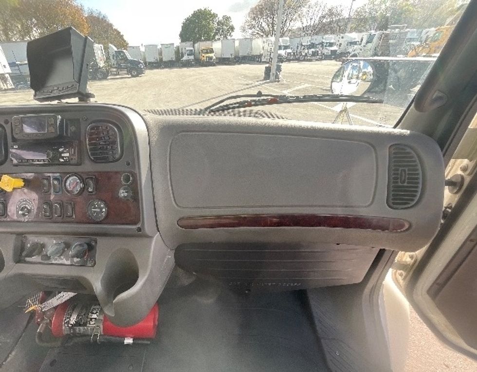 Flatbed Truck-Light and Medium Duty Trucks-Freightliner-2019-M2-Medley-FL-182,782\n\t\tmiles-$ 49,500 - Image 20