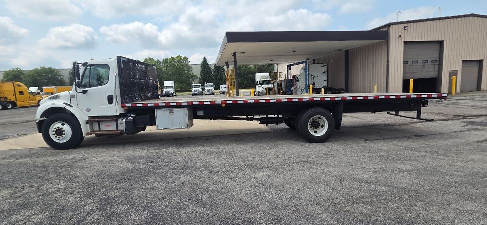 Flatbed Truck-Light and Medium Duty Trucks-Freightliner-2019-M2-Middlefield-OH-30,340\n\t\tmiles-$ 47,000 - Image 4