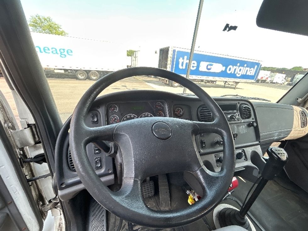 Flatbed Truck-Light and Medium Duty Trucks-Freightliner-2019-M2-Middlefield-OH-316,638\n\t\tmiles-$ 40,750 - Image 13
