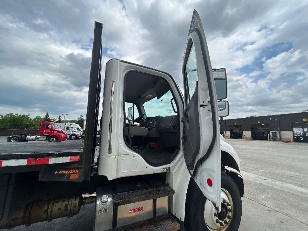 Flatbed Truck-Light and Medium Duty Trucks-Freightliner-2019-M2-Middlefield-OH-316,638\n\t\tmiles-$ 40,750 - Image 15