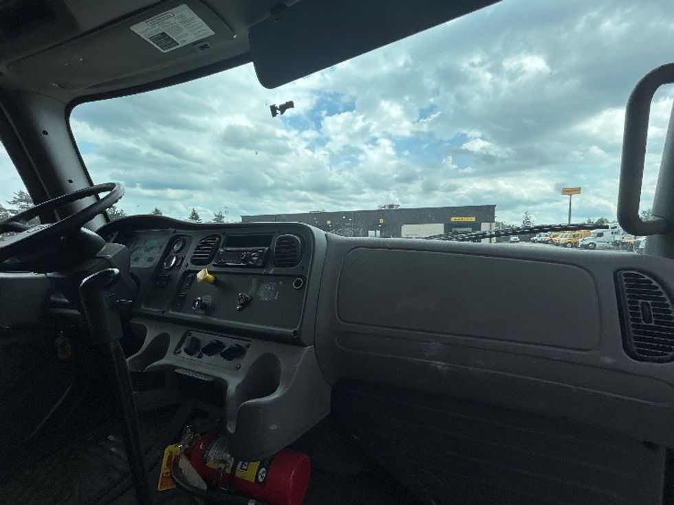 Flatbed Truck-Light and Medium Duty Trucks-Freightliner-2019-M2-Middlefield-OH-316,638\n\t\tmiles-$ 40,750 - Image 16