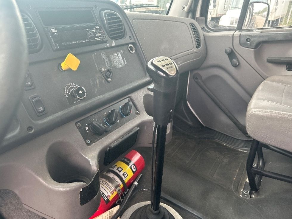 Flatbed Truck-Light and Medium Duty Trucks-Freightliner-2019-M2-Middlefield-OH-316,638\n\t\tmiles-$ 40,750 - Image 20