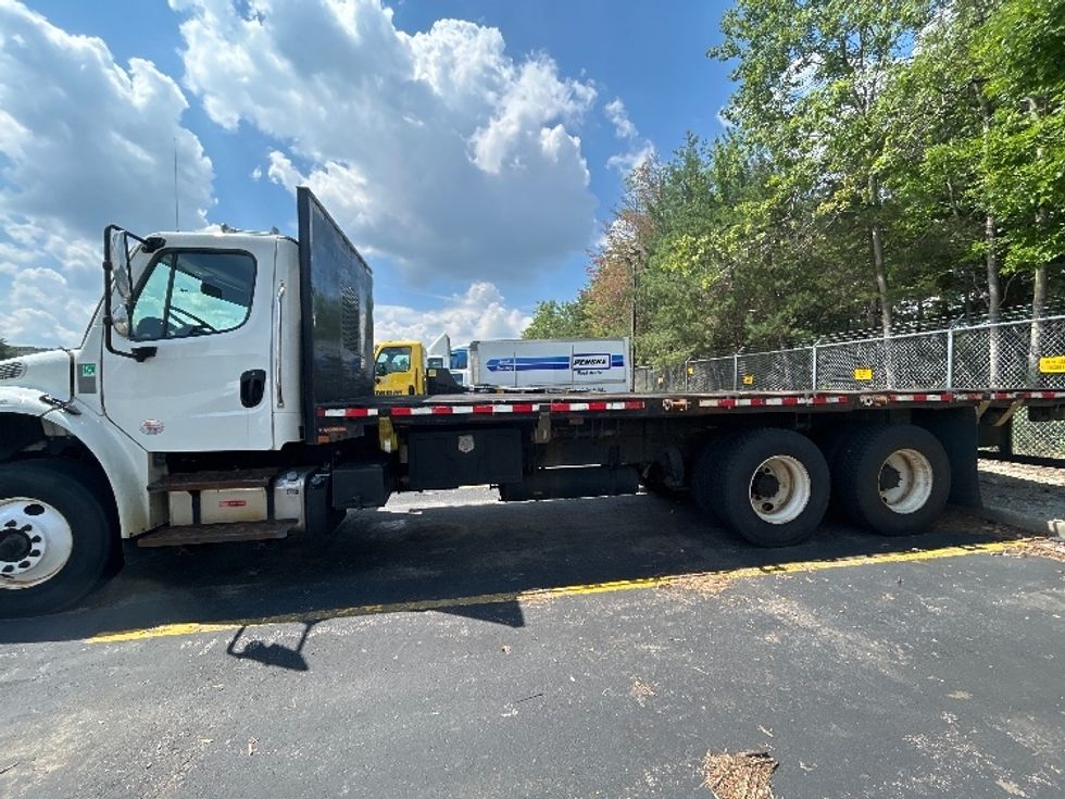 Flatbed Truck-Light and Medium Duty Trucks-Freightliner-2019-M2-Middlefield-OH-316,638\n\t\tmiles-$ 40,750 - Image 4