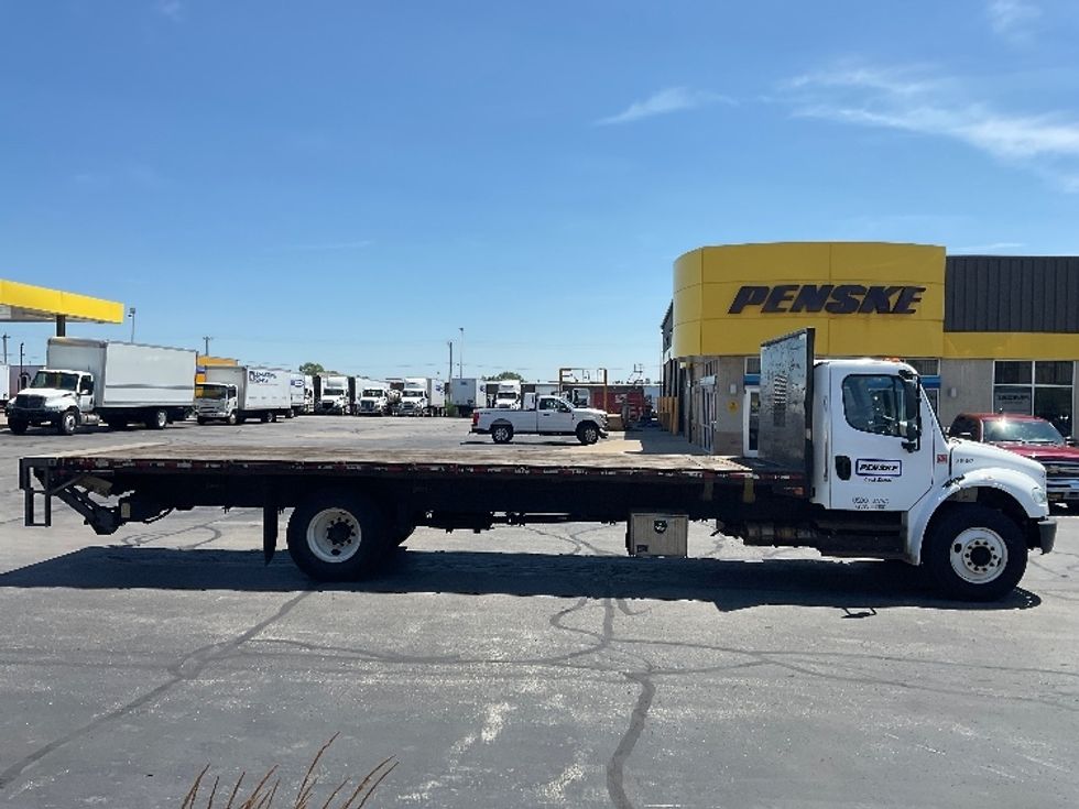 Flatbed Truck-Light and Medium Duty Trucks-Freightliner-2019-M2-Milwaukee-WI-234,336\n\t\tmiles-$ 39,500 - Image 15
