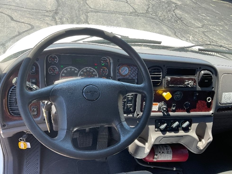 Flatbed Truck-Light and Medium Duty Trucks-Freightliner-2019-M2-Milwaukee-WI-234,336\n\t\tmiles-$ 39,500 - Image 18