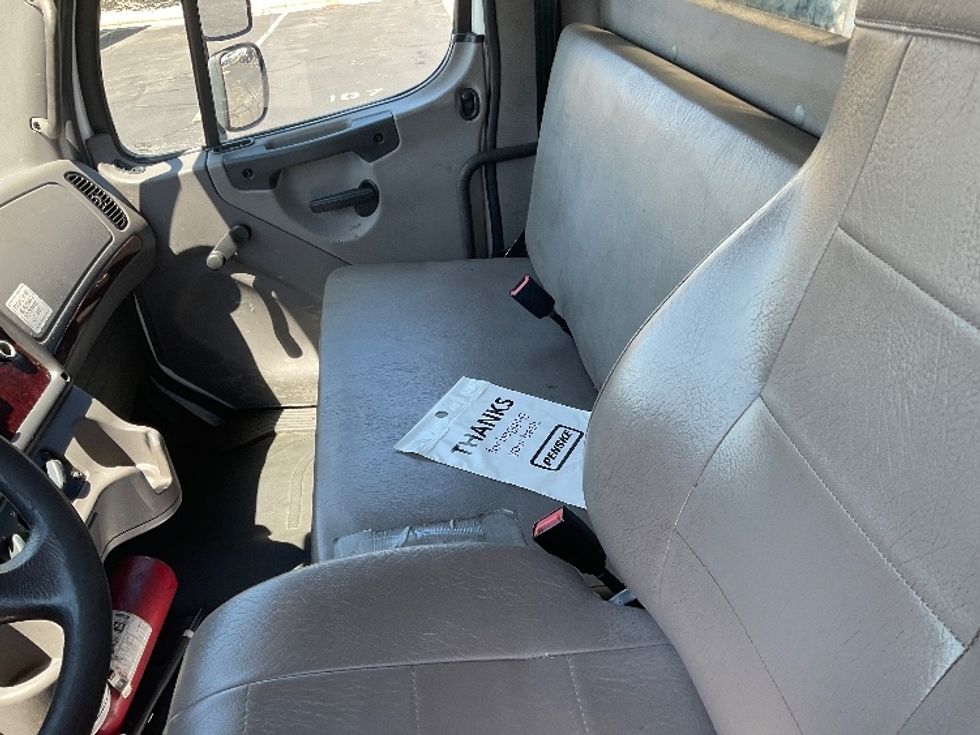 Flatbed Truck-Light and Medium Duty Trucks-Freightliner-2019-M2-Milwaukee-WI-234,336\n\t\tmiles-$ 39,500 - Image 19