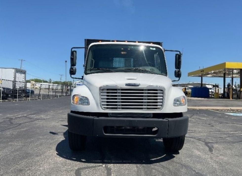 Flatbed Truck-Light and Medium Duty Trucks-Freightliner-2019-M2-Milwaukee-WI-234,336\n\t\tmiles-$ 39,500 - Image 2