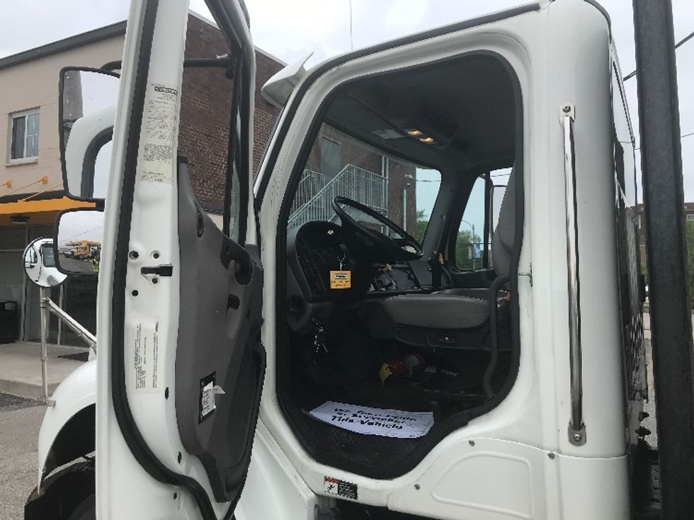 Flatbed Truck-Light and Medium Duty Trucks-Freightliner-2019-M2-Moberly-MO-203,234\n\t\tmiles-$ 56,750 - Image 16