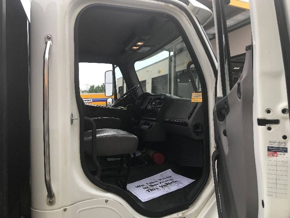 Flatbed Truck-Light and Medium Duty Trucks-Freightliner-2019-M2-Moberly-MO-203,234\n\t\tmiles-$ 56,750 - Image 20