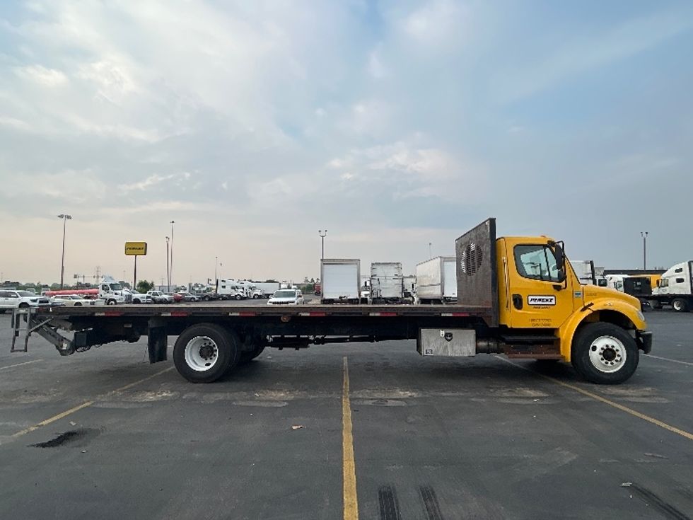 Flatbed Truck-Light and Medium Duty Trucks-Freightliner-2019-M2-Monroe-OH-104,240\n\t\tmiles-$ 55,750 - Image 12