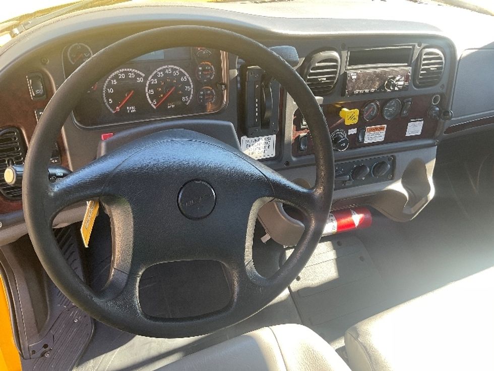 Flatbed Truck-Light and Medium Duty Trucks-Freightliner-2019-M2-Montebello-CA-129,096\n\t\tmiles-$ 51,250 - Image 18