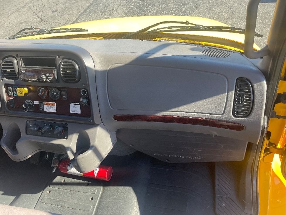 Flatbed Truck-Light and Medium Duty Trucks-Freightliner-2019-M2-Montebello-CA-129,096\n\t\tmiles-$ 51,250 - Image 21