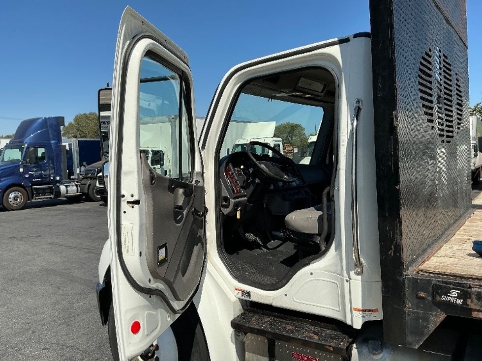 Flatbed Truck-Light and Medium Duty Trucks-Freightliner-2019-M2-Montebello-CA-166,930\n\t\tmiles-$ 52,250 - Image 14