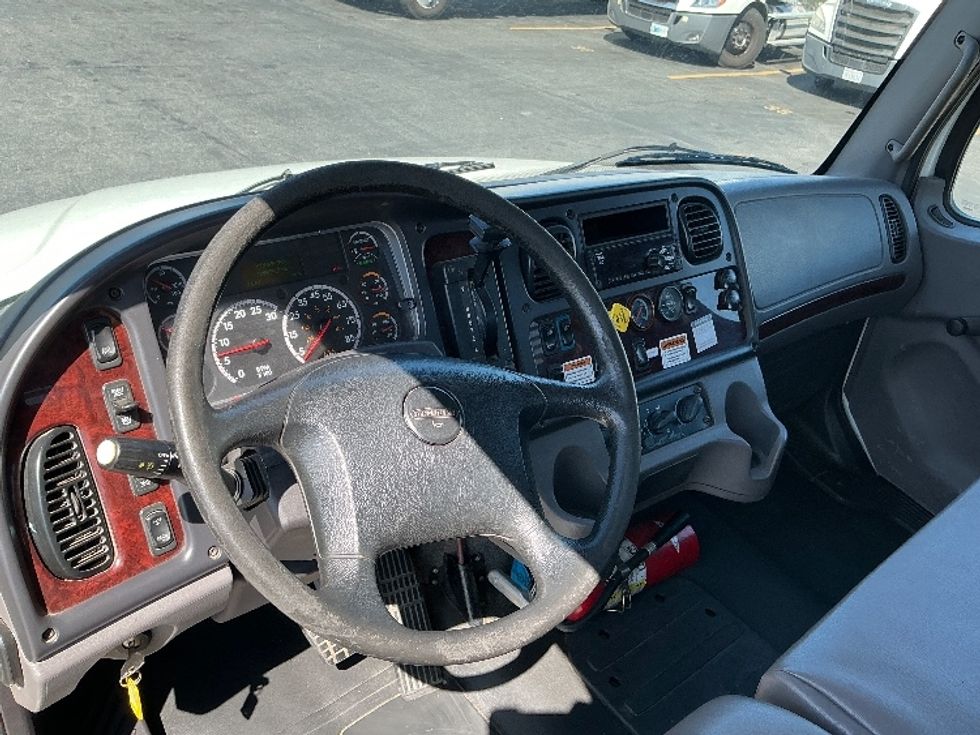 Flatbed Truck-Light and Medium Duty Trucks-Freightliner-2019-M2-Montebello-CA-166,930\n\t\tmiles-$ 52,250 - Image 15
