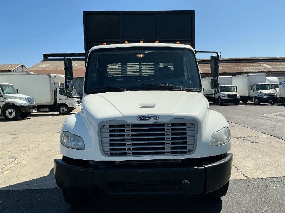 Flatbed Truck-Light and Medium Duty Trucks-Freightliner-2019-M2-Montebello-CA-166,930\n\t\tmiles-$ 52,250 - Image 2