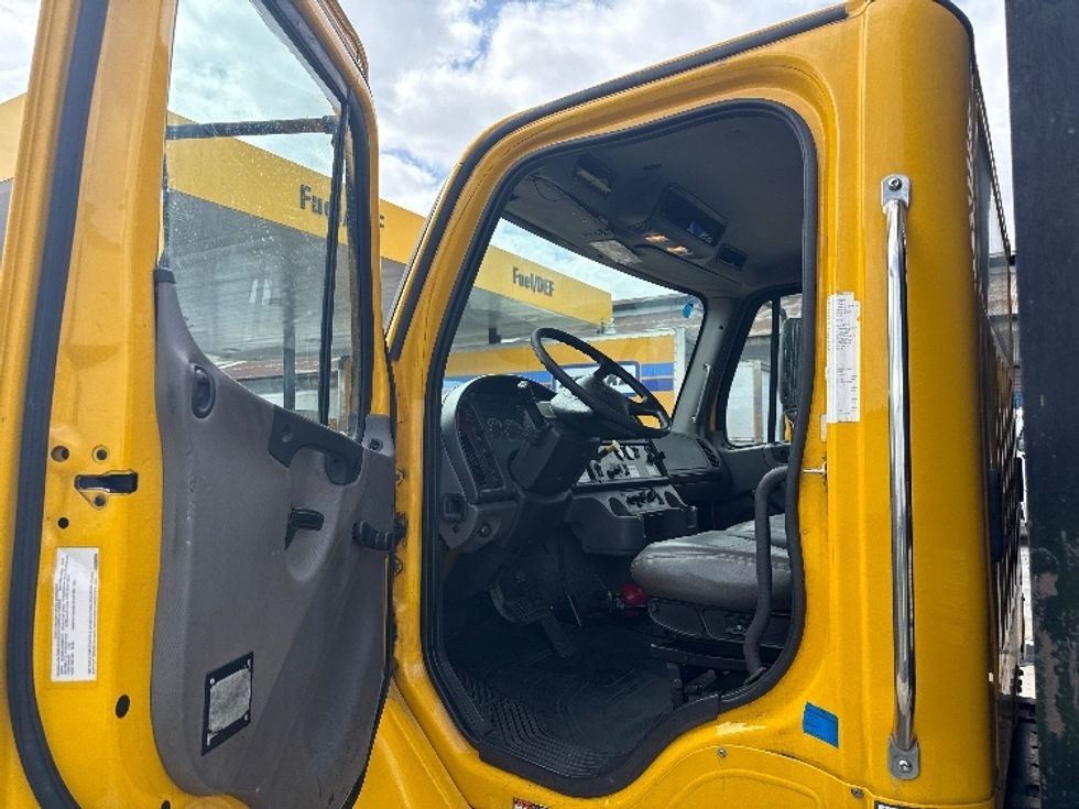 Flatbed Truck-Light and Medium Duty Trucks-Freightliner-2019-M2-Montebello-CA-203,381\n\t\tmiles-$ 43,750 - Image 14
