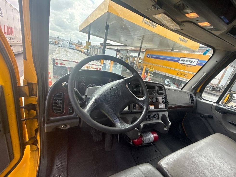 Flatbed Truck-Light and Medium Duty Trucks-Freightliner-2019-M2-Montebello-CA-203,381\n\t\tmiles-$ 43,750 - Image 15