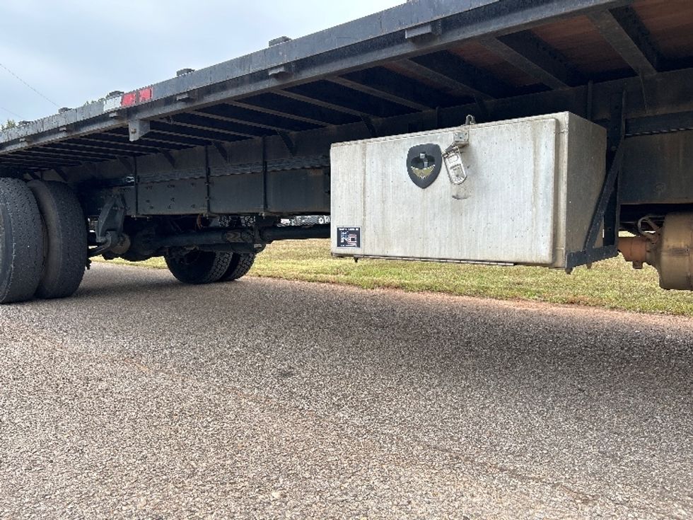 Flatbed Truck-Light and Medium Duty Trucks-Freightliner-2019-M2-Montgomery-AL-199,242\n\t\tmiles-$ 44,250 - Image 11