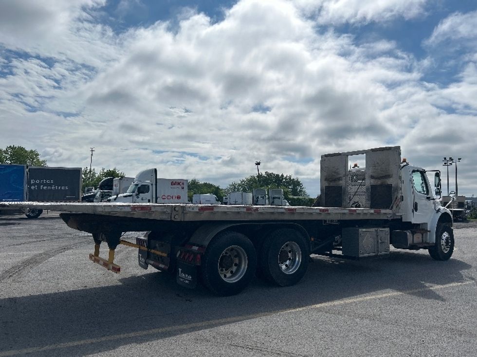Flatbed Truck-Light and Medium Duty Trucks-Freightliner-2019-M2-Montreal-PQ-217,390\n\t\tkm-$ 86,250 - Image 11