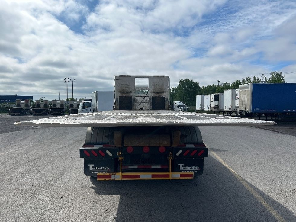 Flatbed Truck-Light and Medium Duty Trucks-Freightliner-2019-M2-Montreal-PQ-217,390\n\t\tkm-$ 86,250 - Image 7