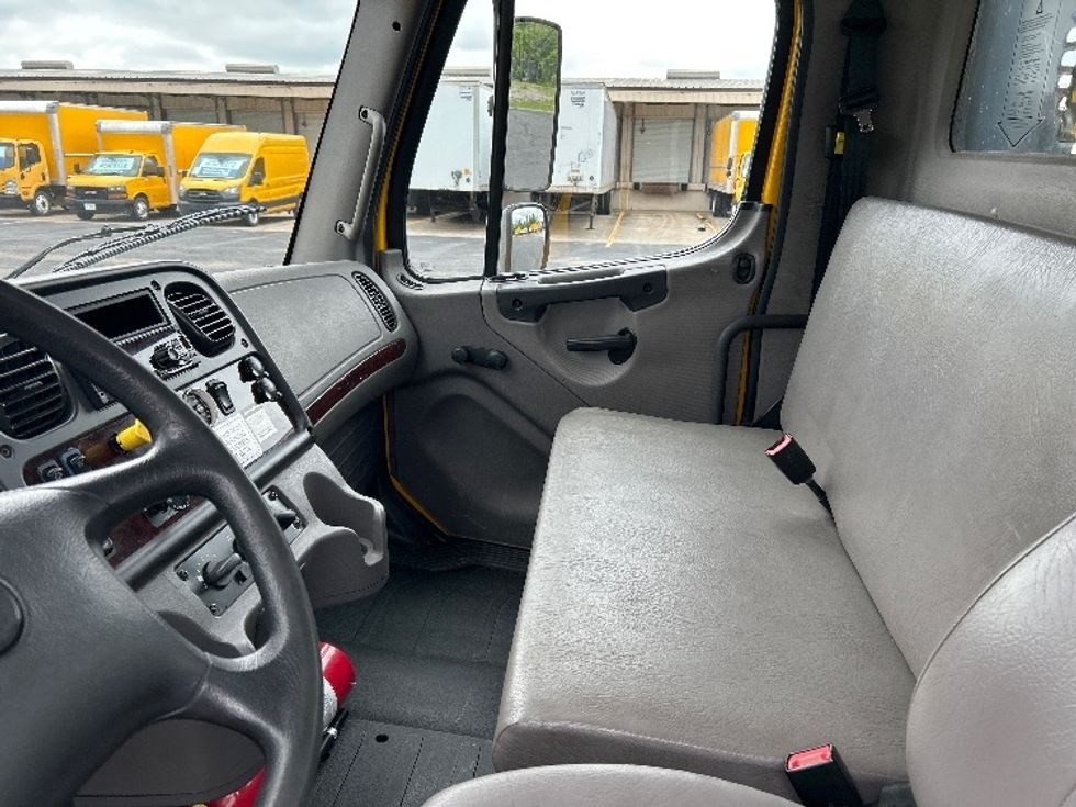 Flatbed Truck-Light and Medium Duty Trucks-Freightliner-2019-M2-Nashville (Mount Juliet)-TN-189,227\n\t\tmiles-$ 45,750 - Image 19