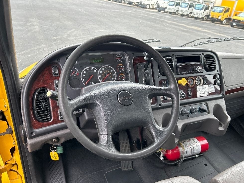Flatbed Truck-Light and Medium Duty Trucks-Freightliner-2019-M2-Nashville (Mount Juliet)-TN-189,227\n\t\tmiles-$ 45,750 - Image 18