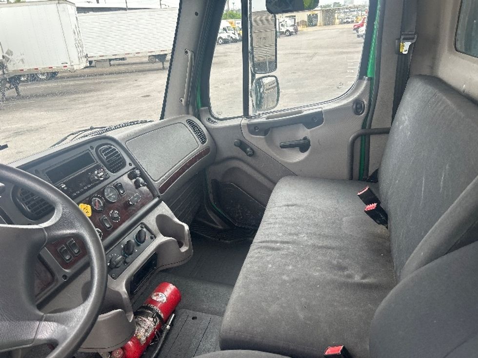 Flatbed Truck-Light and Medium Duty Trucks-Freightliner-2019-M2-Nashville (Mount Juliet)-TN-69,000\n\t\tmiles-$ 69,250 - Image 17