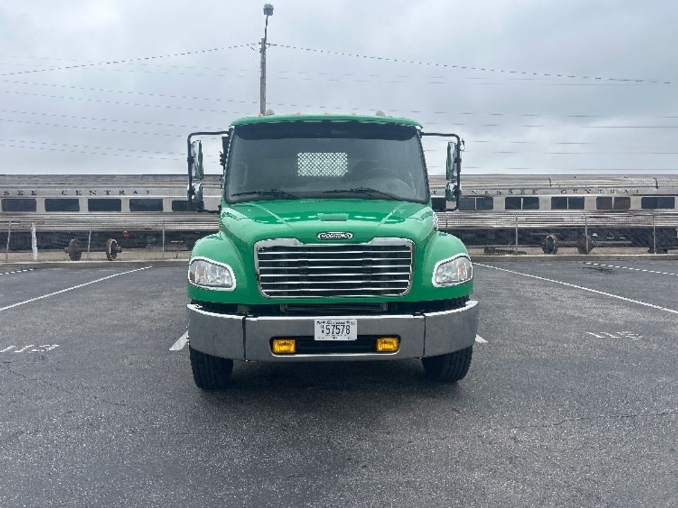 Flatbed Truck-Light and Medium Duty Trucks-Freightliner-2019-M2-Nashville (Mount Juliet)-TN-69,000\n\t\tmiles-$ 69,250 - Image 2