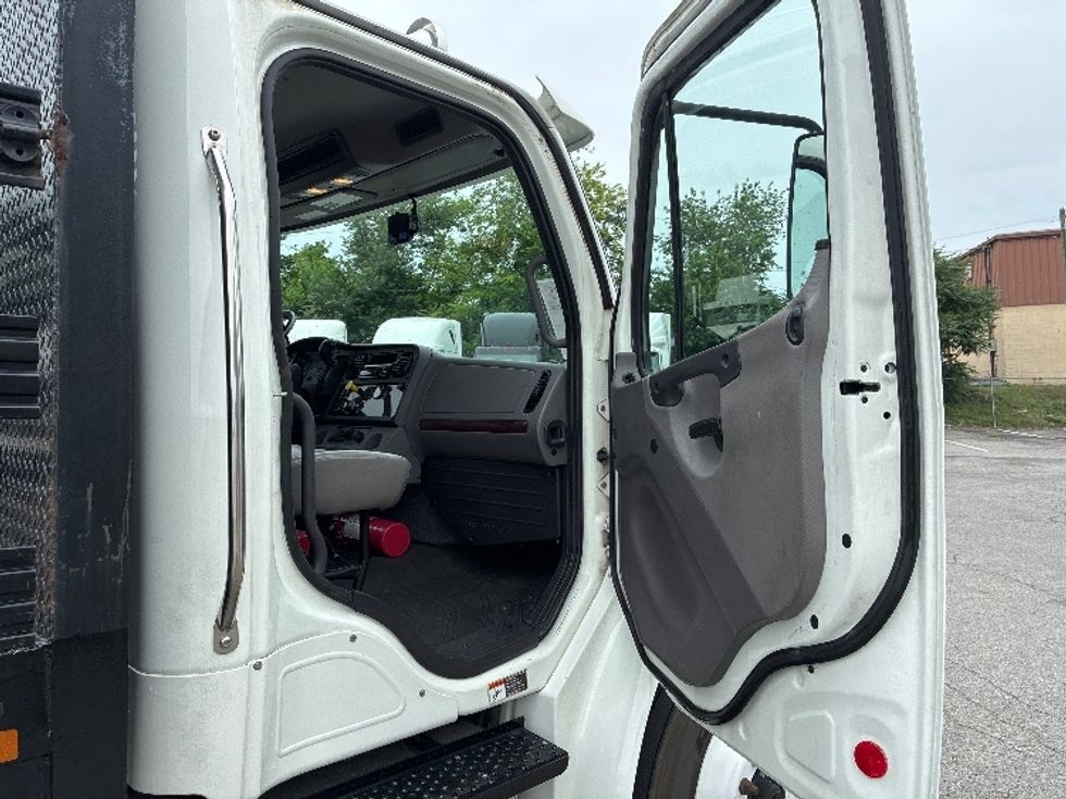 Flatbed Truck-Light and Medium Duty Trucks-Freightliner-2019-M2-Nashville-TN-78,271\n\t\tmiles-$ 41,500 - Image 18