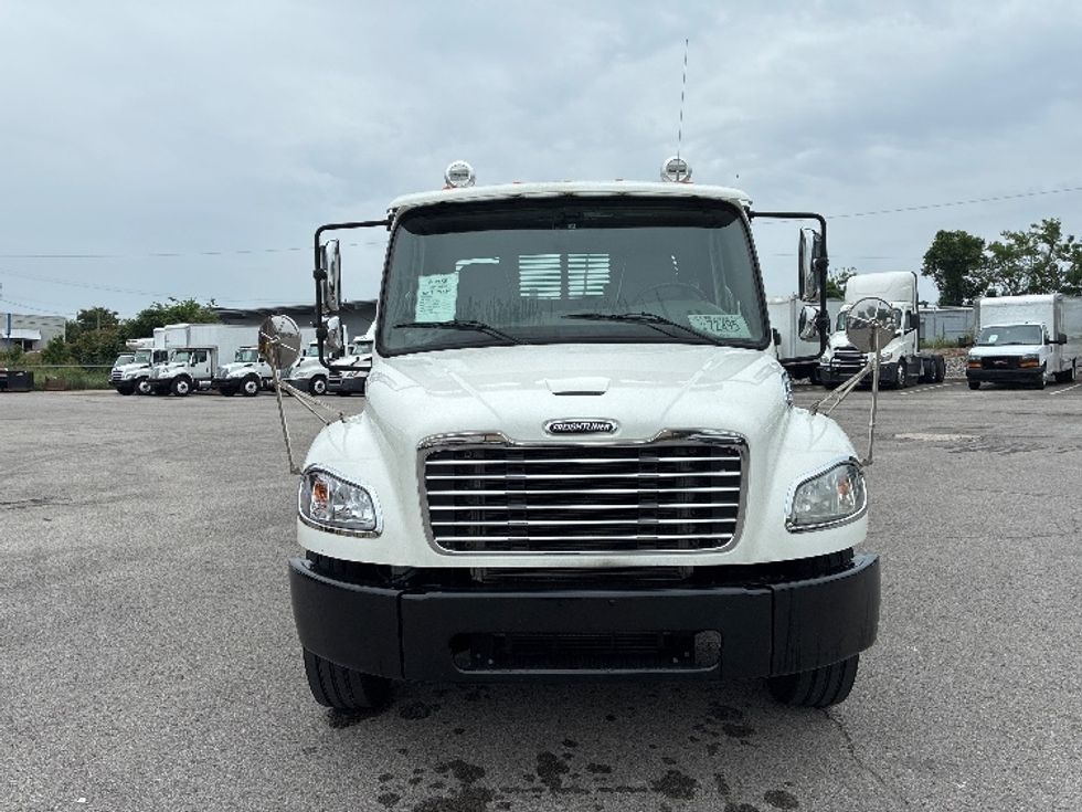 Flatbed Truck-Light and Medium Duty Trucks-Freightliner-2019-M2-Nashville-TN-78,271\n\t\tmiles-$ 41,500 - Image 2