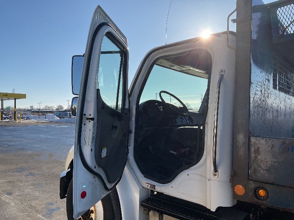 Flatbed Truck-Light and Medium Duty Trucks-Freightliner-2019-M2-Neenah-WI-165,923\n\t\tmiles-$ 45,750 - Image 14