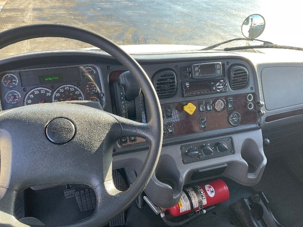 Flatbed Truck-Light and Medium Duty Trucks-Freightliner-2019-M2-Neenah-WI-165,923\n\t\tmiles-$ 45,750 - Image 16