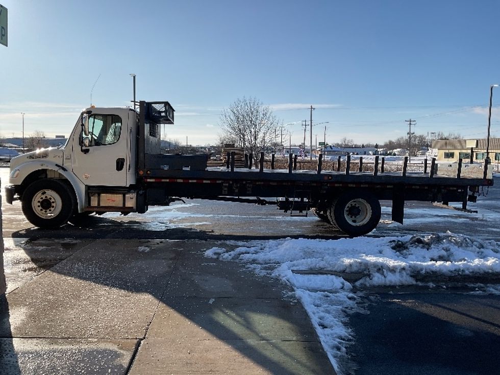 Flatbed Truck-Light and Medium Duty Trucks-Freightliner-2019-M2-Neenah-WI-165,923\n\t\tmiles-$ 45,750 - Image 4