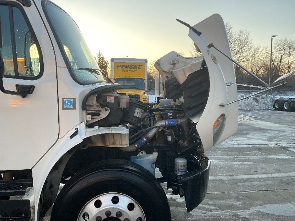 Flatbed Truck-Light and Medium Duty Trucks-Freightliner-2019-M2-New Castle-DE-118,675\n\t\tmiles-$ 45,500 - Image 23