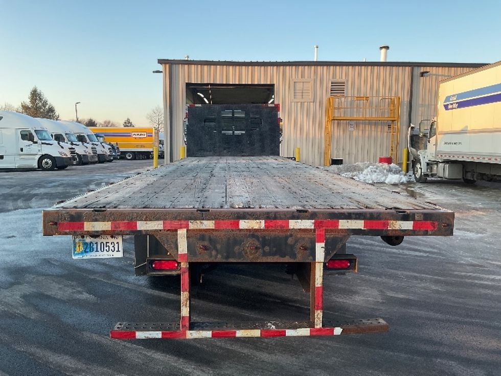 Flatbed Truck-Light and Medium Duty Trucks-Freightliner-2019-M2-New Castle-DE-118,675\n\t\tmiles-$ 45,500 - Image 7