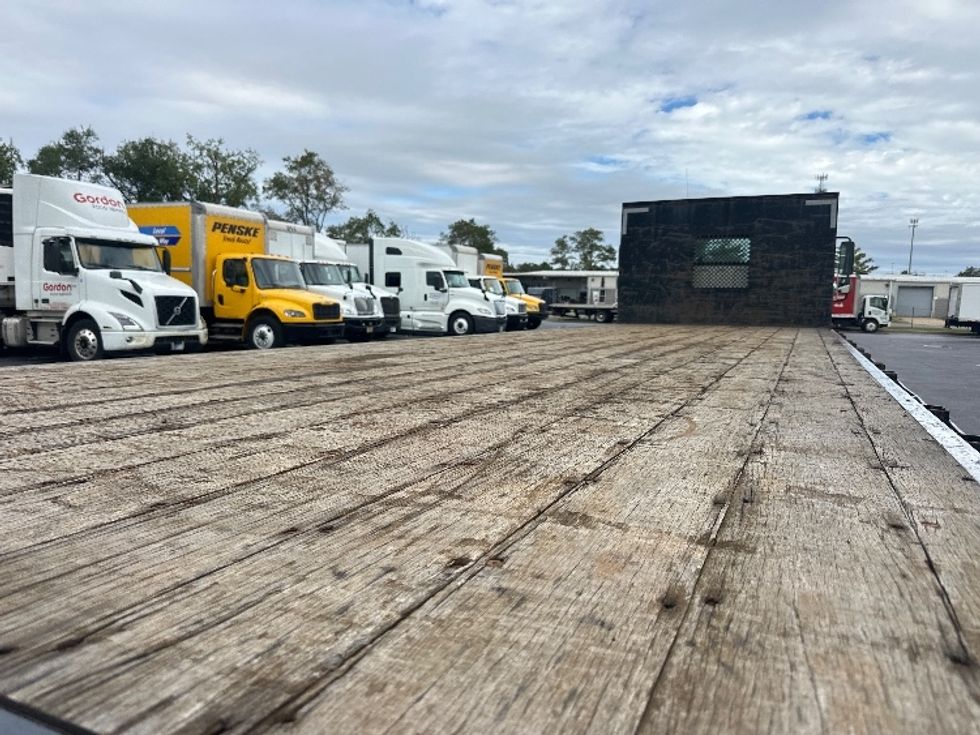 Flatbed Truck-Light and Medium Duty Trucks-Freightliner-2019-M2-New Castle-DE-277,376\n\t\tmiles-$ 49,750 - Image 10