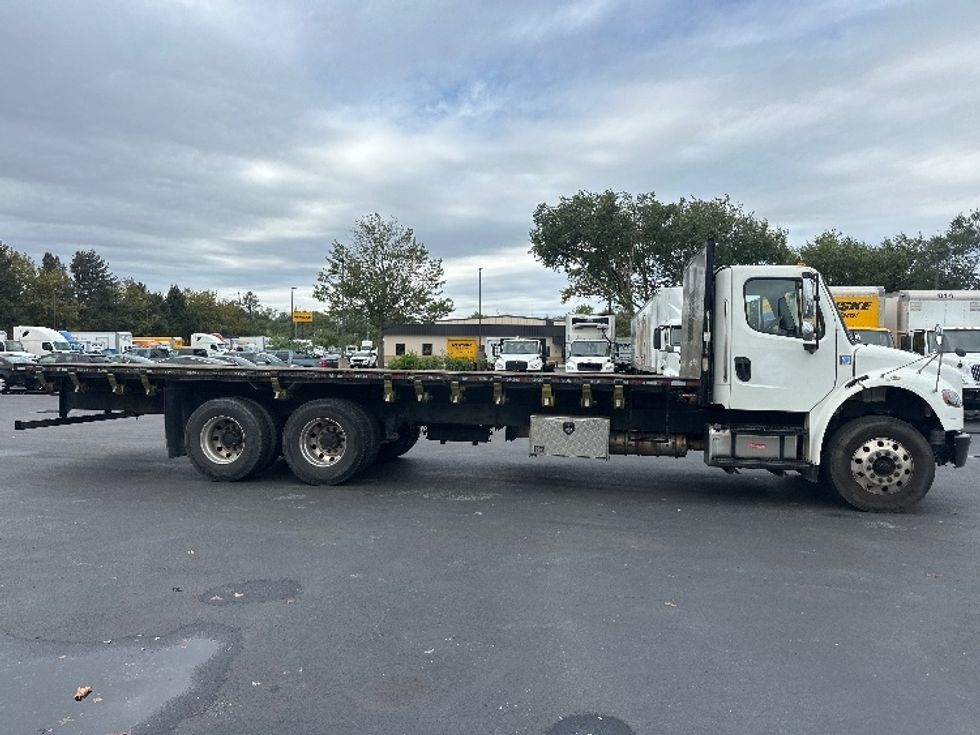 Flatbed Truck-Light and Medium Duty Trucks-Freightliner-2019-M2-New Castle-DE-277,376\n\t\tmiles-$ 49,750 - Image 14