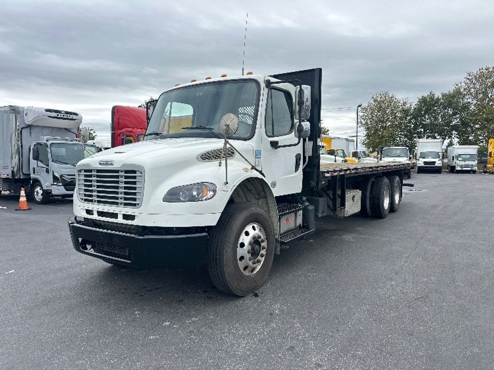 Flatbed Truck-Light and Medium Duty Trucks-Freightliner-2019-M2-New Castle-DE-277,376\n\t\tmiles-$ 49,750 - Image 3