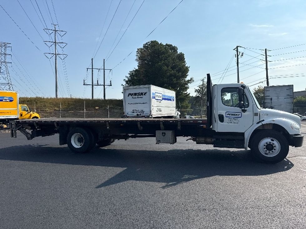 Flatbed Truck-Light and Medium Duty Trucks-Freightliner-2019-M2-Norcross-GA-137,736\n\t\tmiles-$ 59,000 - Image 11