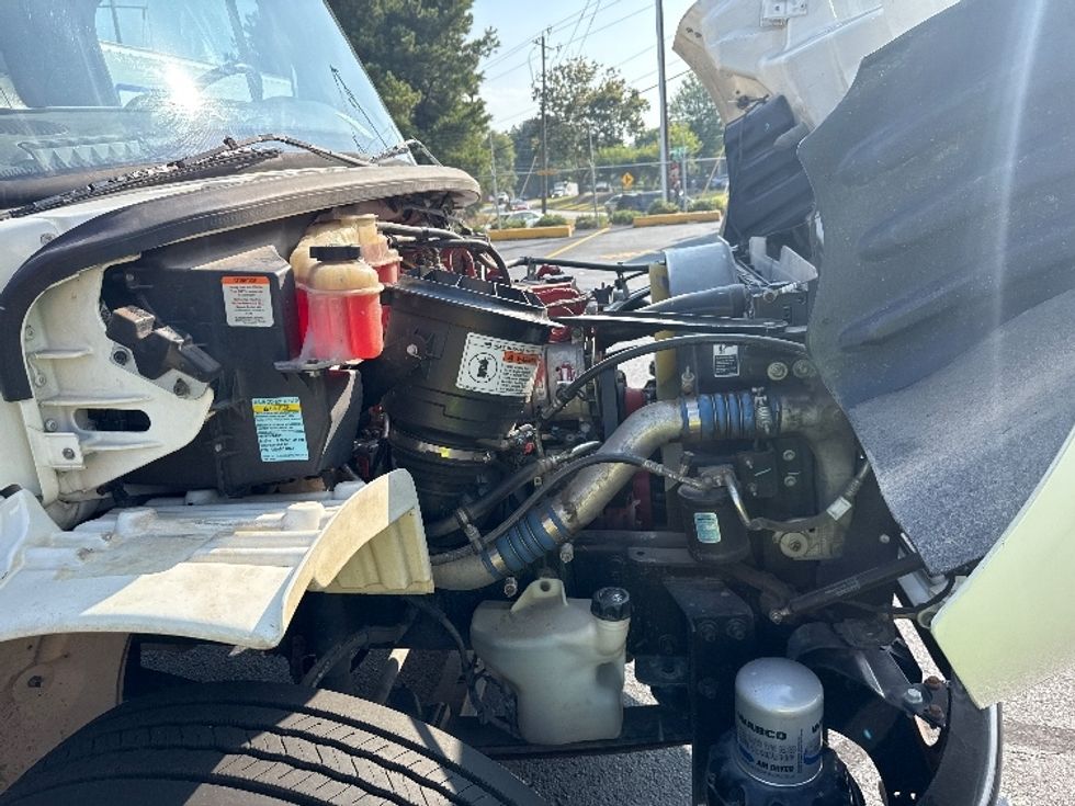 Flatbed Truck-Light and Medium Duty Trucks-Freightliner-2019-M2-Norcross-GA-137,736\n\t\tmiles-$ 59,000 - Image 19