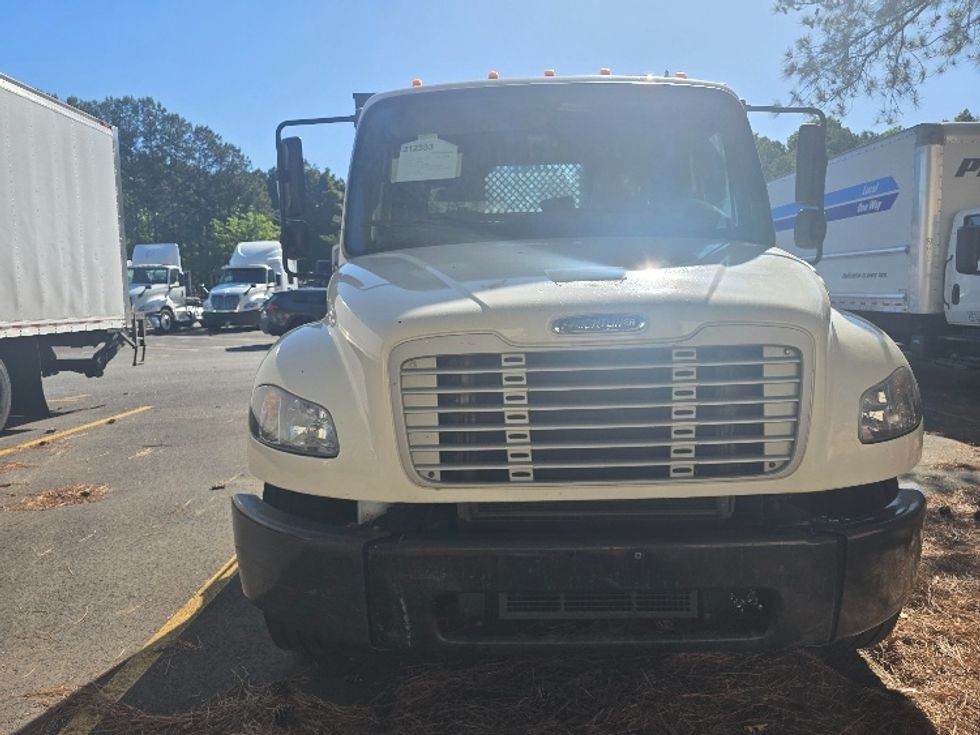 Flatbed Truck-Light and Medium Duty Trucks-Freightliner-2019-M2-Norcross-GA-147,500\n\t\tmiles-$ 53,500 - Image 2