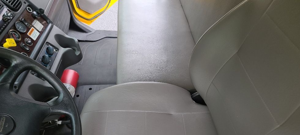 Flatbed Truck-Light and Medium Duty Trucks-Freightliner-2019-M2-Norcross-GA-164,031\n\t\tmiles-$ 49,500 - Image 19