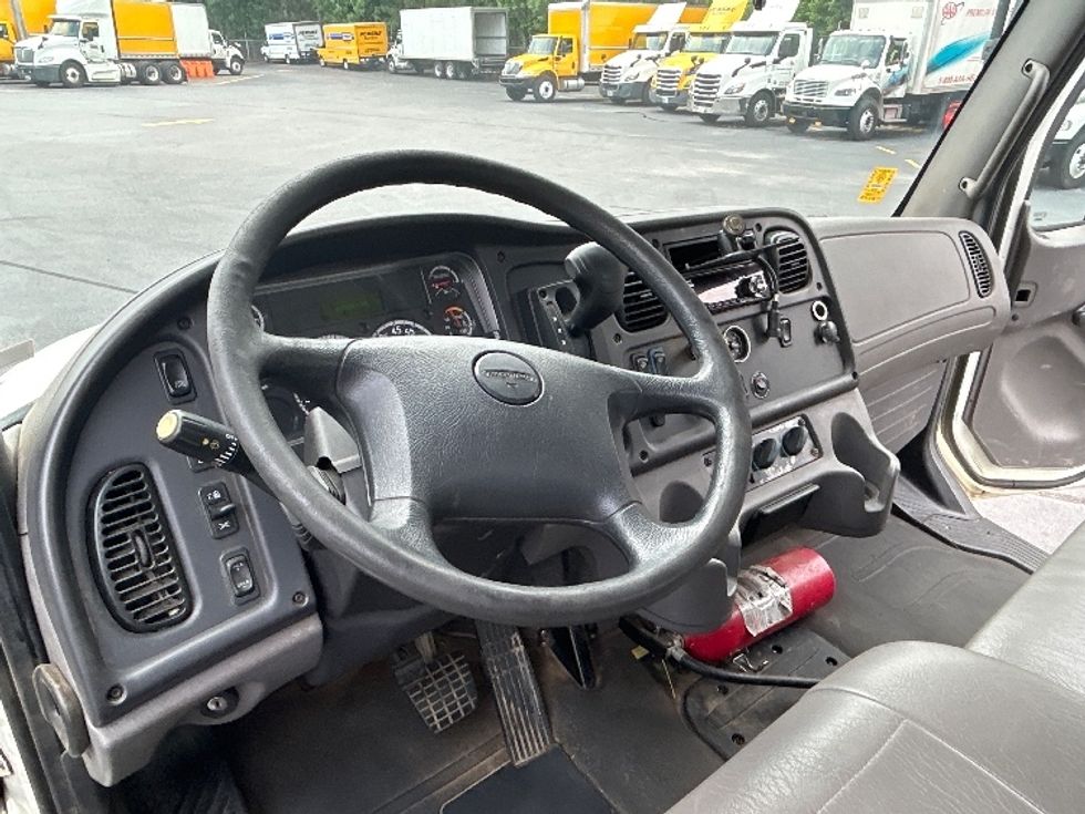 Flatbed Truck-Light and Medium Duty Trucks-Freightliner-2019-M2-Norcross-GA-191,097\n\t\tmiles-$ 42,500 - Image 16