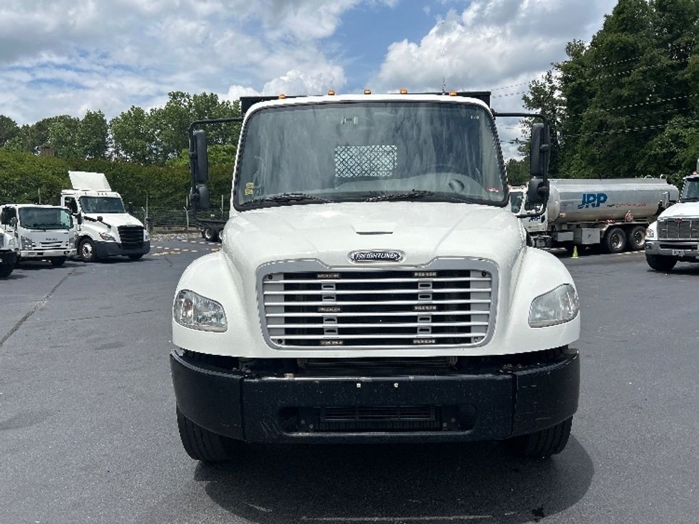 Flatbed Truck-Light and Medium Duty Trucks-Freightliner-2019-M2-Norcross-GA-191,097\n\t\tmiles-$ 42,500 - Image 2