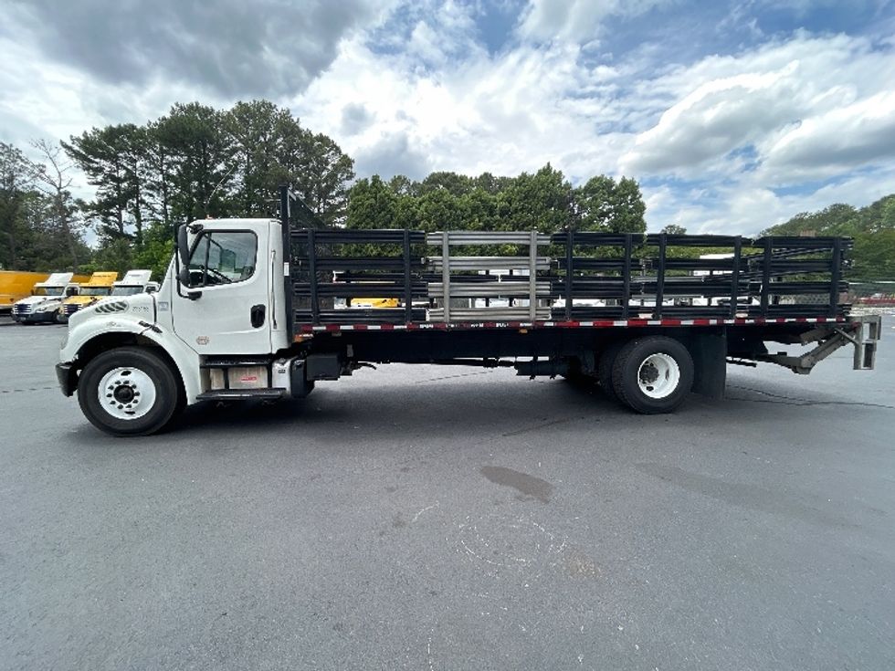 Flatbed Truck-Light and Medium Duty Trucks-Freightliner-2019-M2-Norcross-GA-191,097\n\t\tmiles-$ 42,500 - Image 4