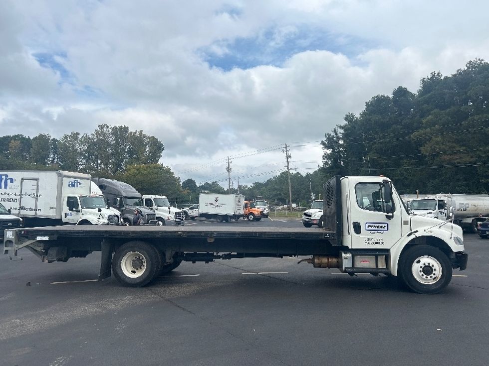 Flatbed Truck-Light and Medium Duty Trucks-Freightliner-2019-M2-Norcross-GA-223,840\n\t\tmiles-$ 42,500 - Image 15