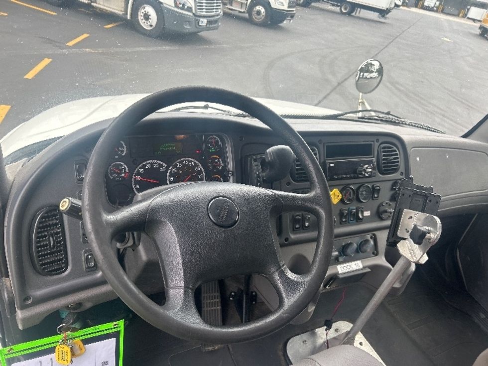 Flatbed Truck-Light and Medium Duty Trucks-Freightliner-2019-M2-Norcross-GA-223,840\n\t\tmiles-$ 42,500 - Image 18