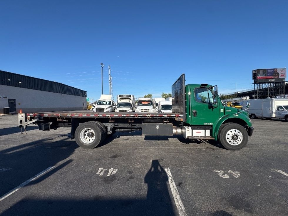 Flatbed Truck-Light and Medium Duty Trucks-Freightliner-2019-M2-North Bergen-NJ-113,549\n\t\tmiles-$ 45,500 - Image 12